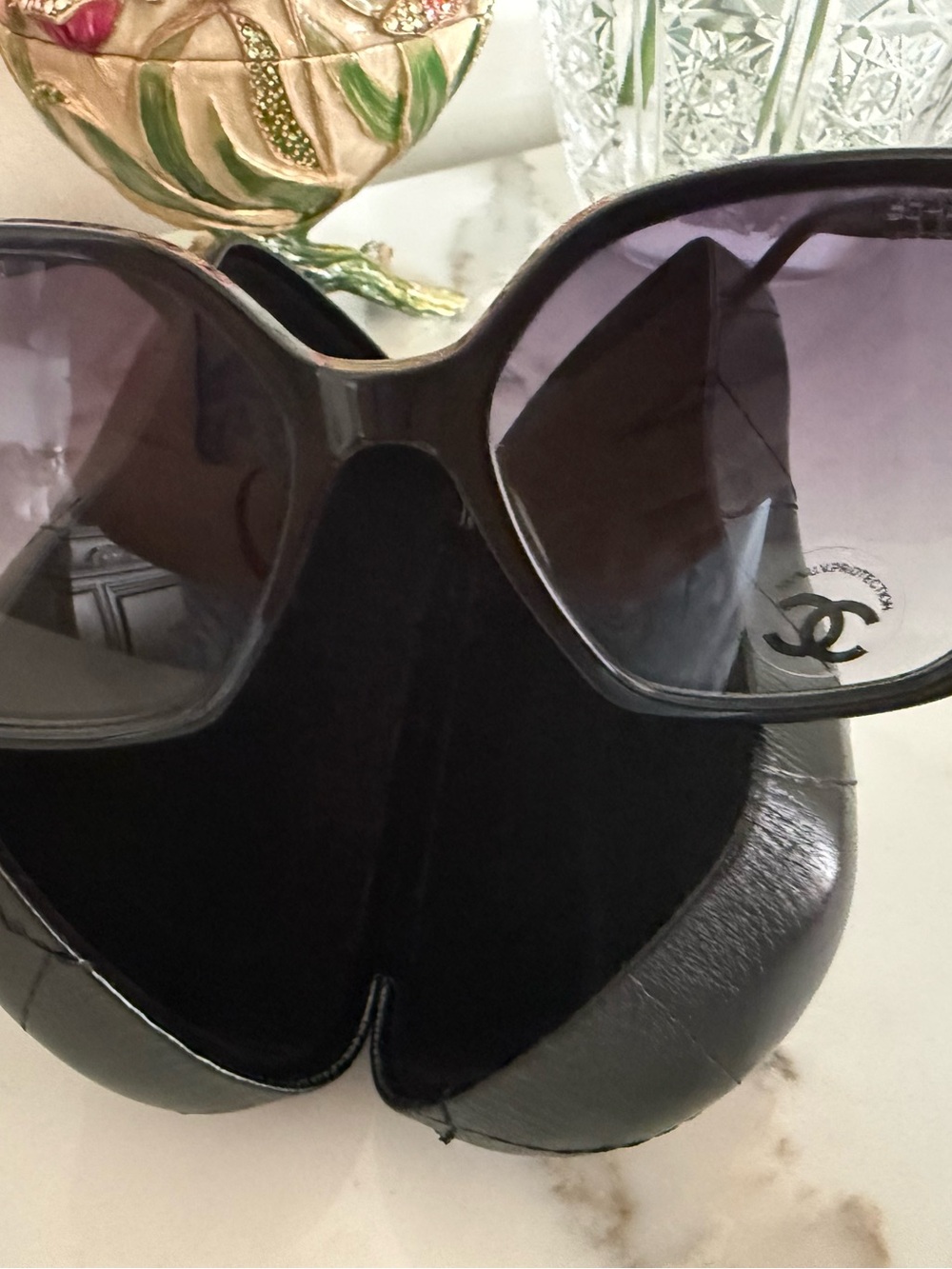 CHANEL Black Square Sunglasses with Gradient Gray Lenses - Picture 3 of 9